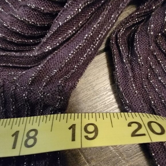 Daisy Fuentes scoop Neck Empire tie waist. Long sleeves - LG. Purple/Silver - Picture 5 of 8